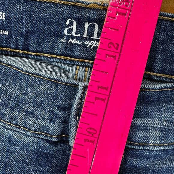 a.n.a High-Rise Skinny Jean Woman 14 Raw Blue Hem Stretch Denim Trendy Preppy - Picture 7 of 10